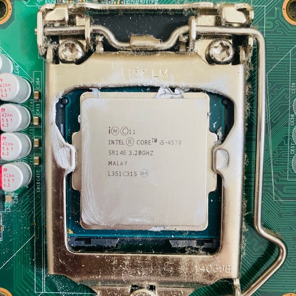 Full Motherboard Intel i5-4570 and Cpu Cooler Fan Bundle